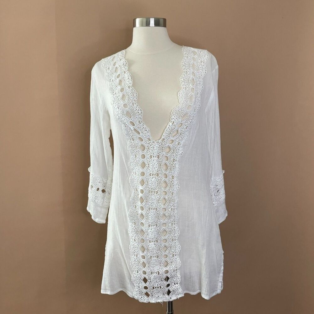 La Blanca White Lace Trim Tunic Top Size XS Sheer V-Neck Boho Beach Cover